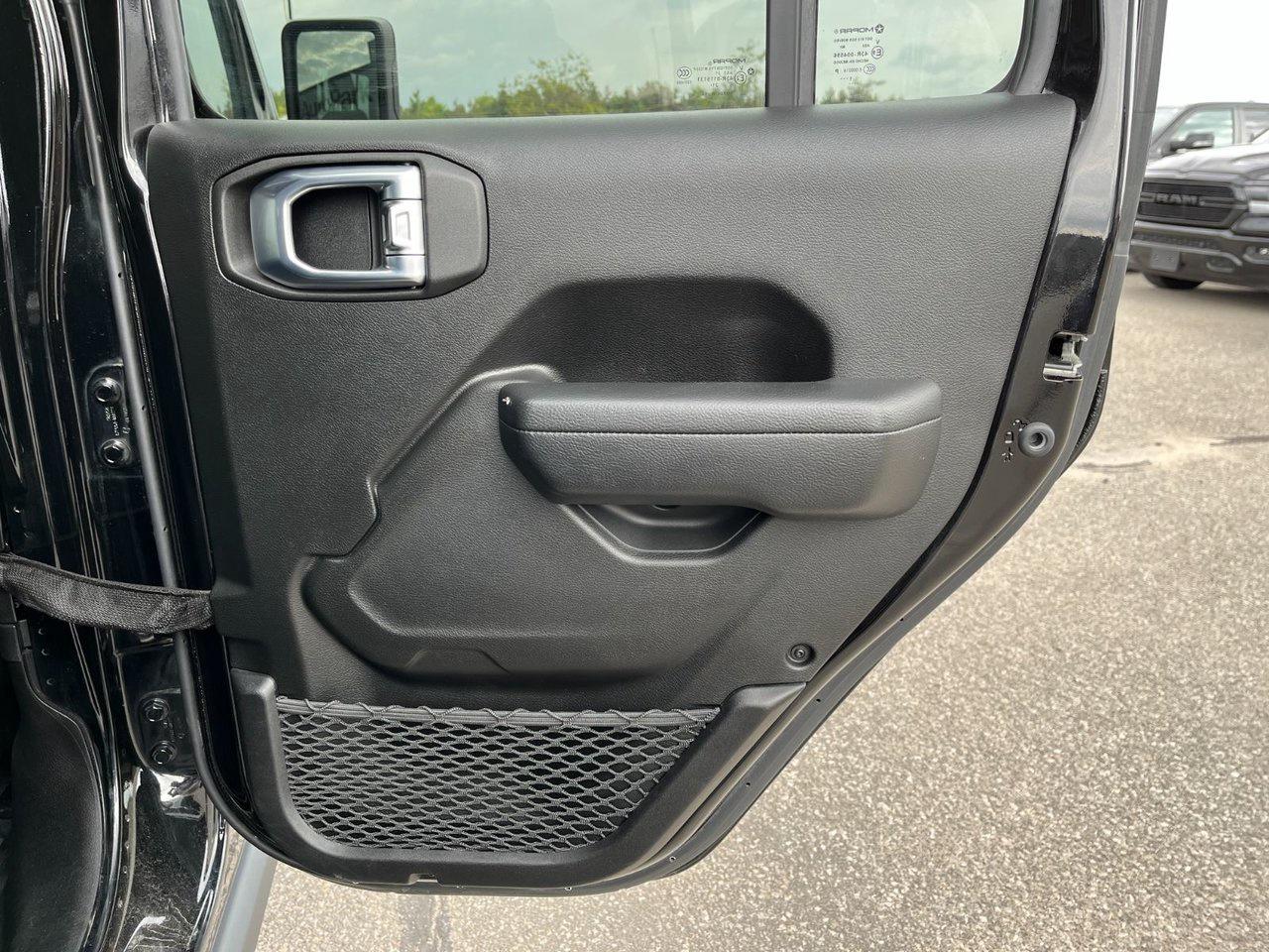 2022 Jeep Wrangler Unlimited Rubicon 4x4 Photo