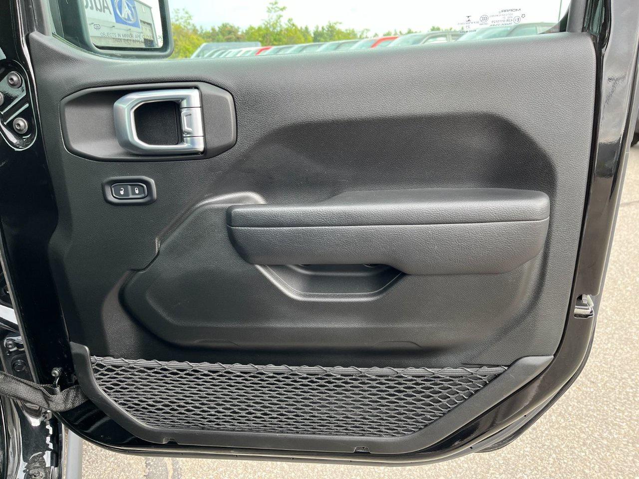 2022 Jeep Wrangler Unlimited Rubicon 4x4 Photo