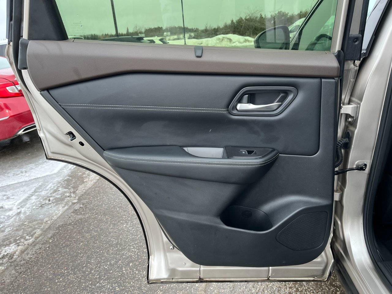 2023 Nissan Rogue SL AWD Photo