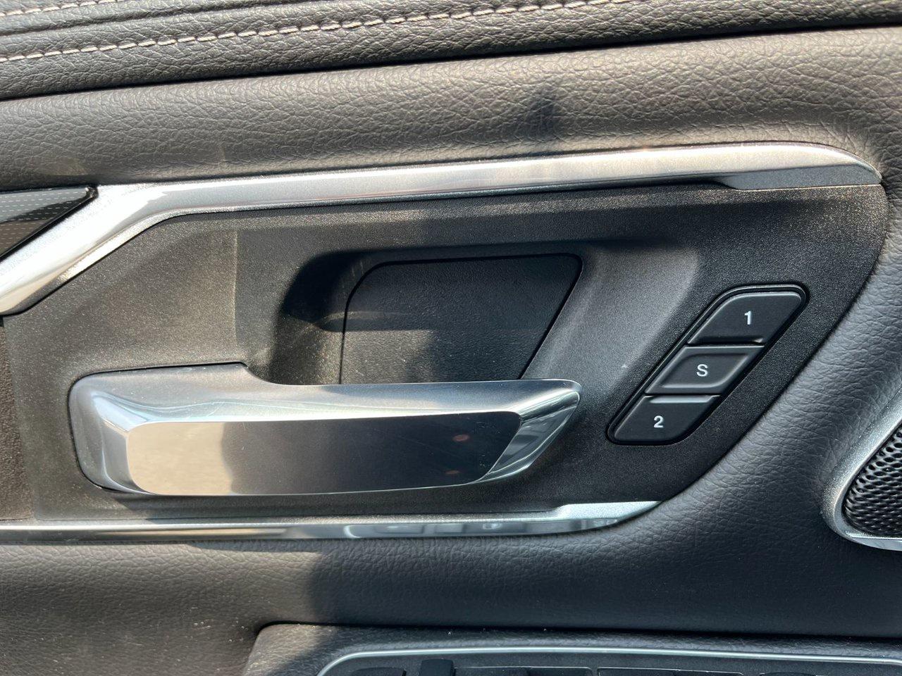 2022 RAM 1500 Laramie 4x4 Crew Cab 5'7 Box Photo