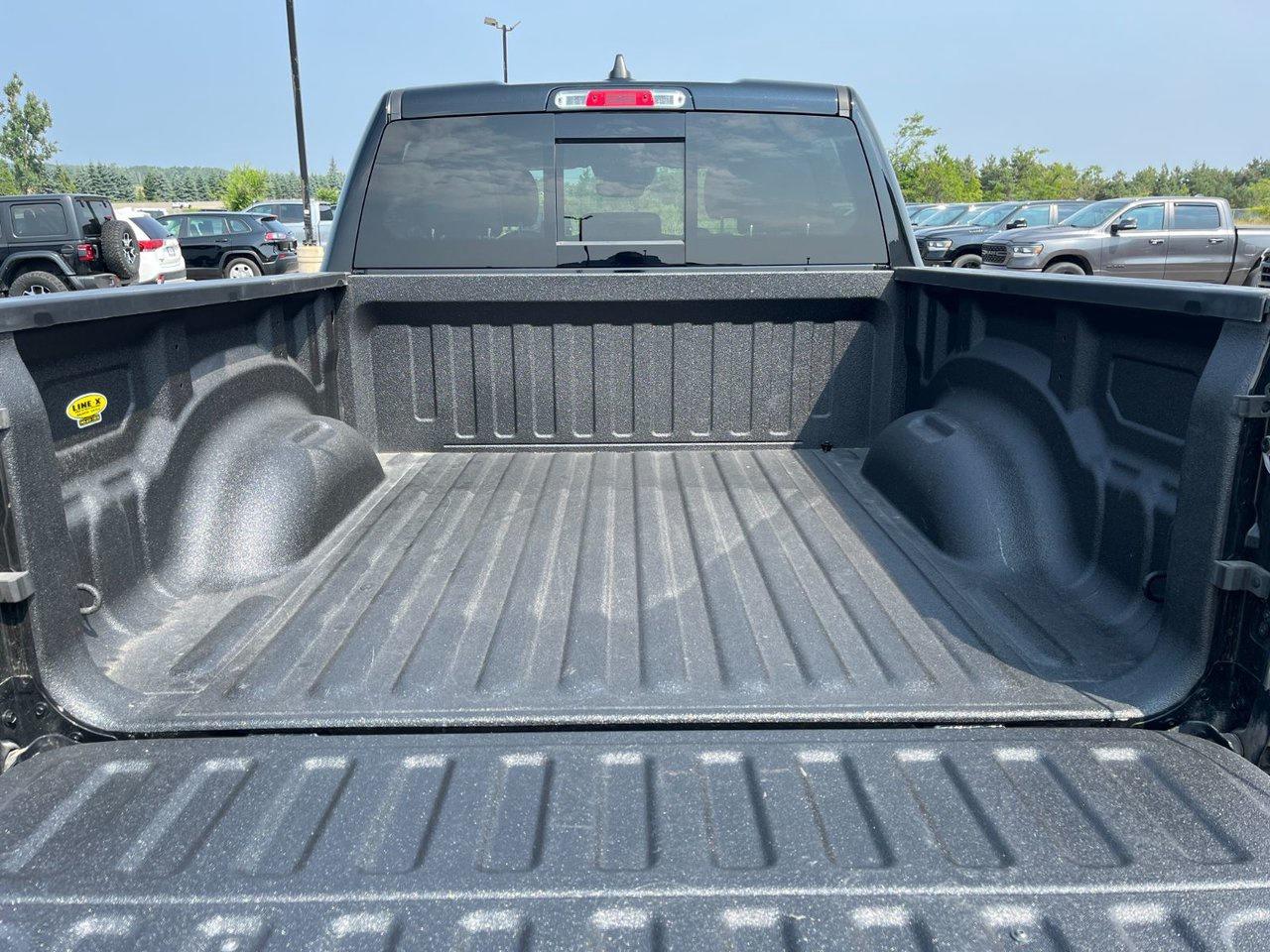 2022 RAM 1500 Laramie 4x4 Crew Cab 5'7 Box Photo