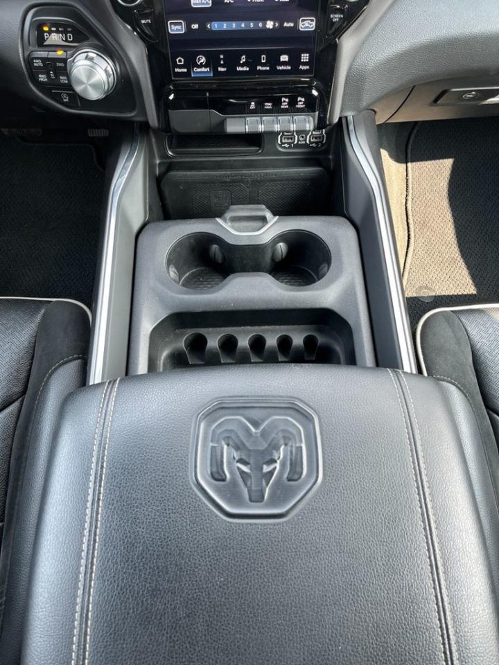 2022 RAM 1500 Laramie 4x4 Crew Cab 5'7 Box Photo