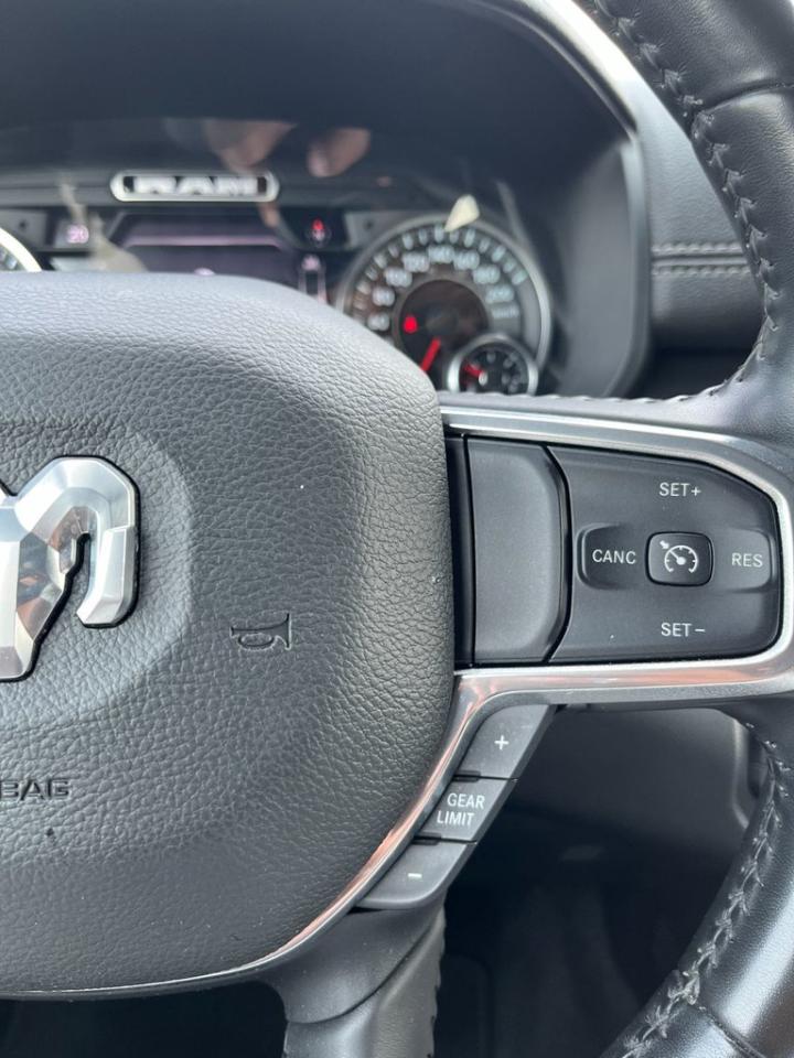 2022 RAM 1500 Laramie 4x4 Crew Cab 5'7 Box Photo