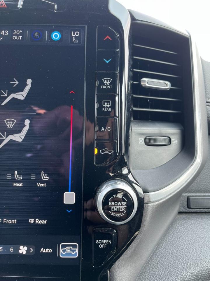 2022 RAM 1500 Laramie 4x4 Crew Cab 5'7 Box Photo