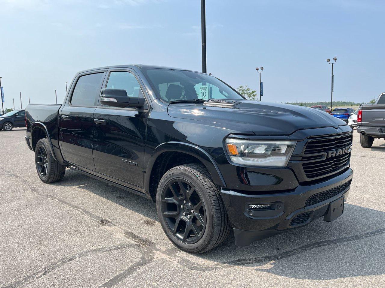 2022 RAM 1500 Laramie 4x4 Crew Cab 5'7 Box Photo3
