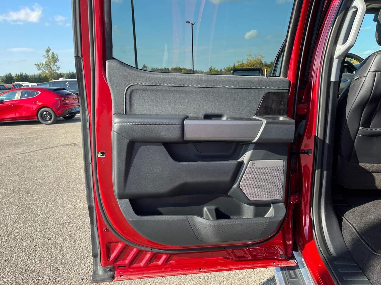 2023 Ford F-150 LARIAT 4WD Super Crew 5.5 Box Photo