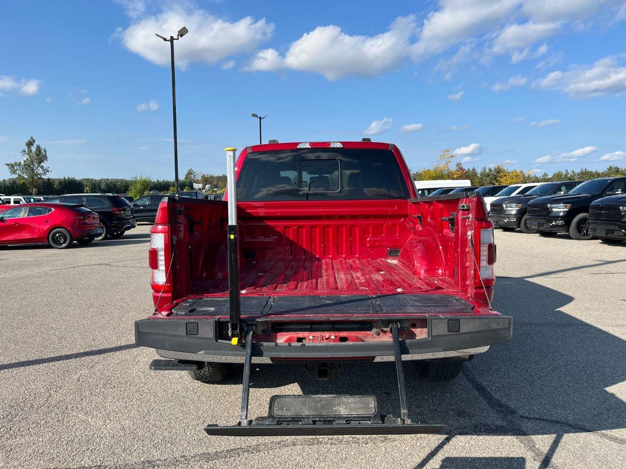 2023 Ford F-150 LARIAT 4WD Super Crew 5.5 Box Photo