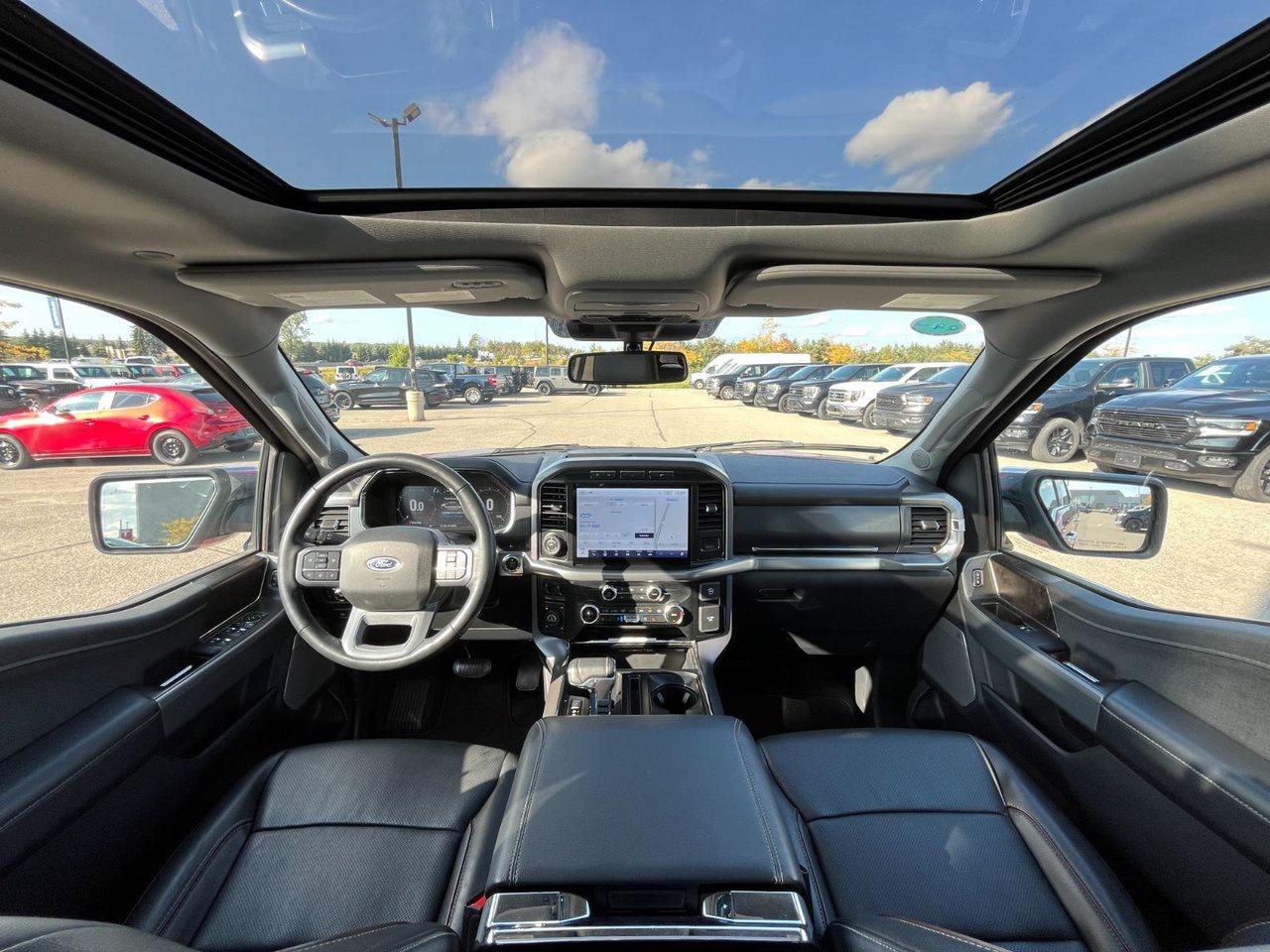 2023 Ford F-150 LARIAT 4WD Super Crew 5.5 Box Photo