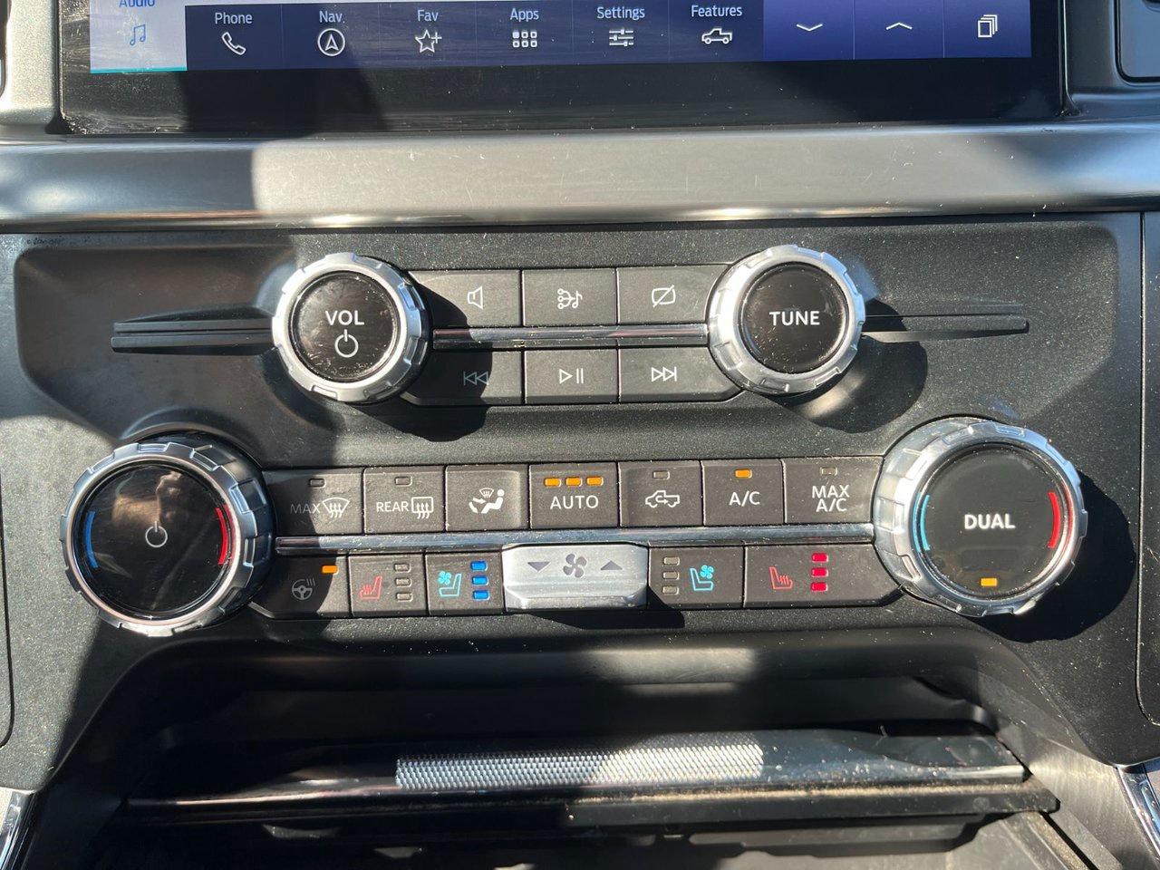 2023 Ford F-150 LARIAT 4WD Super Crew 5.5 Box Photo