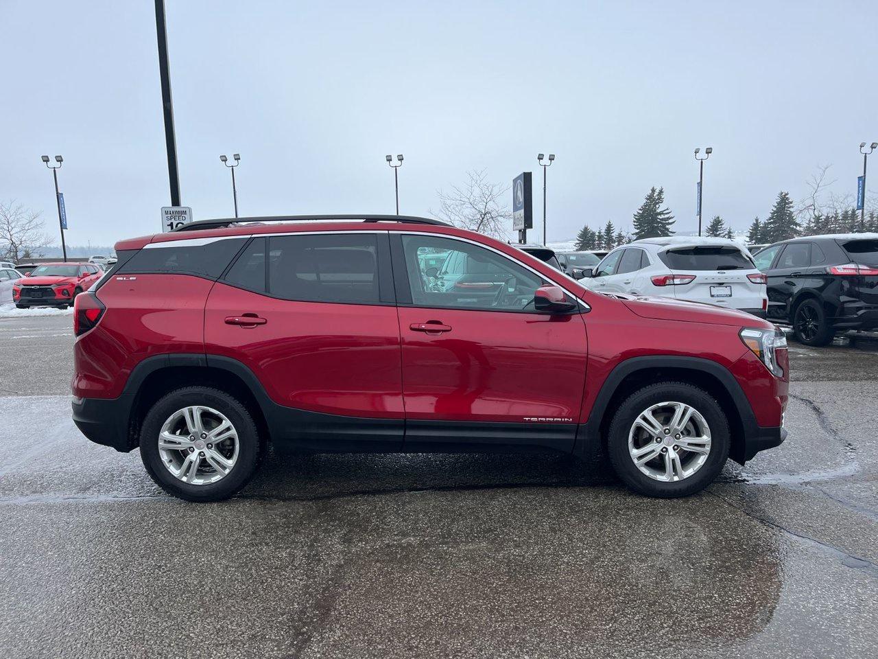 2024 GMC Terrain AWD 4DR SLE Photo