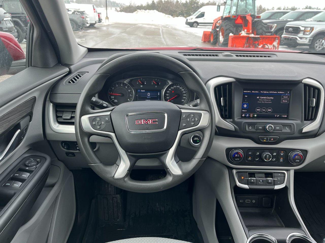 2024 GMC Terrain AWD 4DR SLE Photo