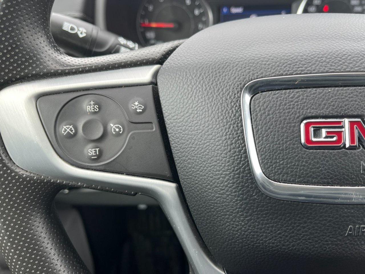 2024 GMC Terrain AWD 4DR SLE Photo