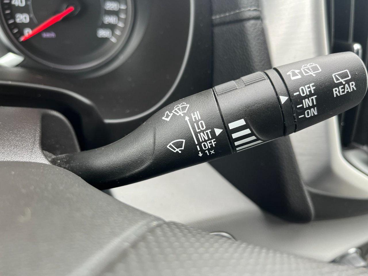 2024 GMC Terrain AWD 4DR SLE Photo