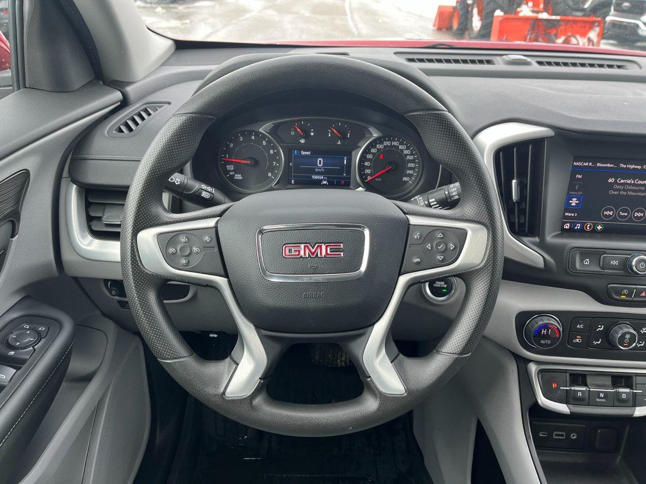 2024 GMC Terrain AWD 4DR SLE Photo