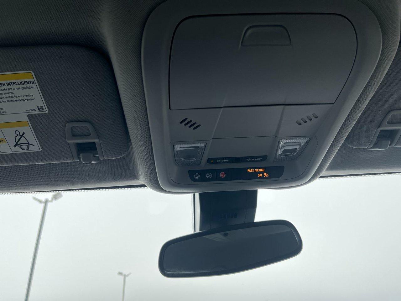 2024 GMC Terrain AWD 4DR SLE Photo