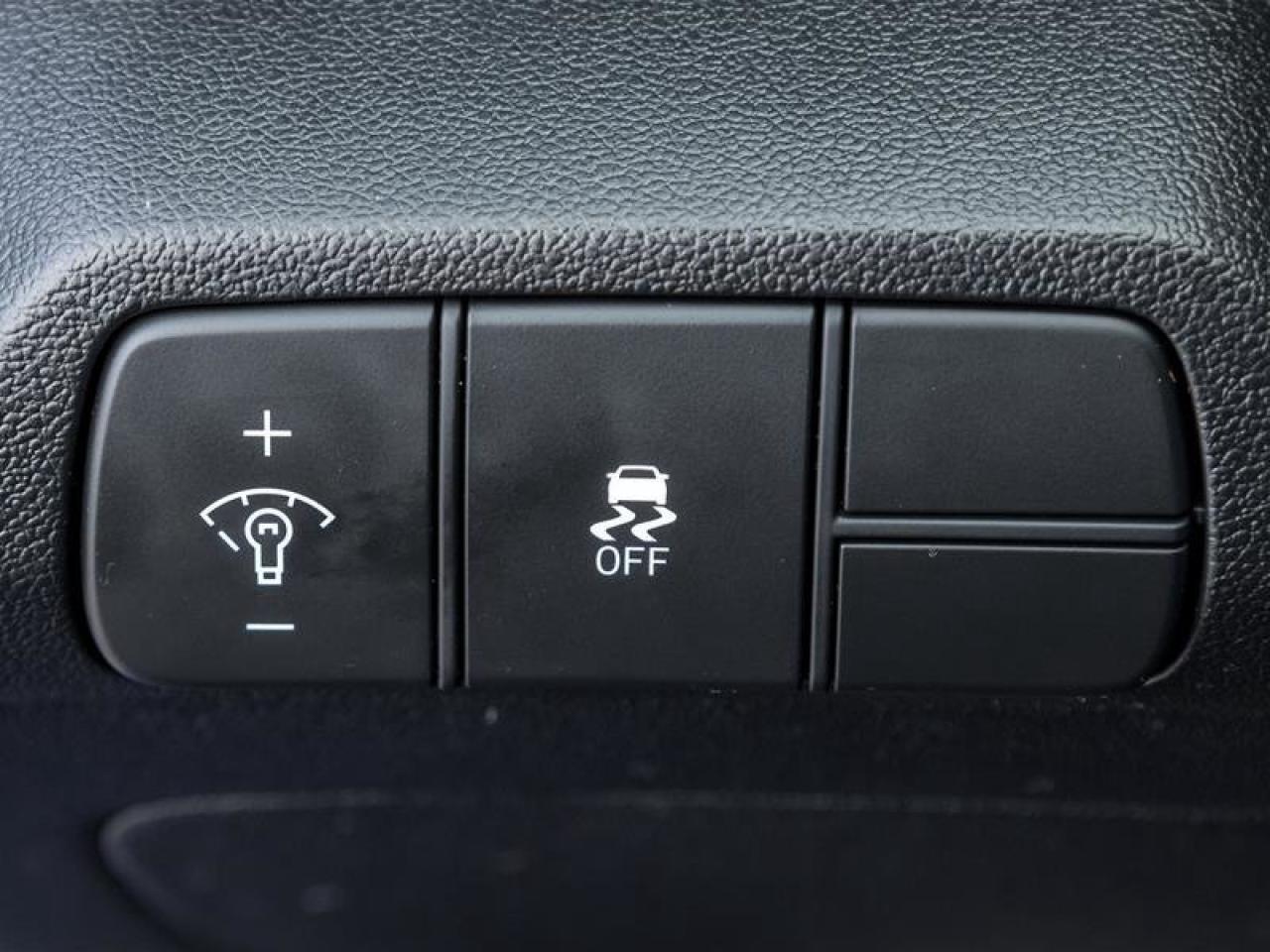 2024 Hyundai Elantra Preferred Photo