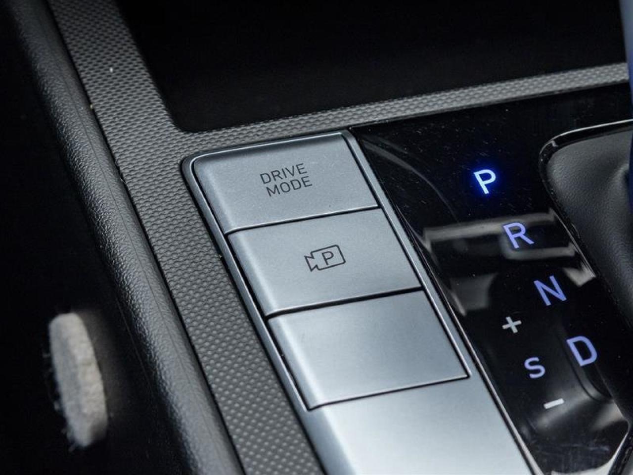 2024 Hyundai Elantra Preferred Photo