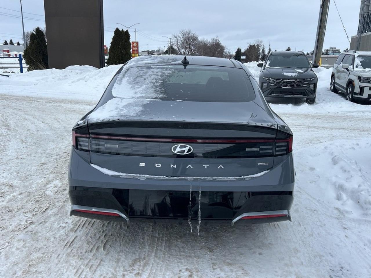 2024 Hyundai Sonata Preferred-Trend Photo3