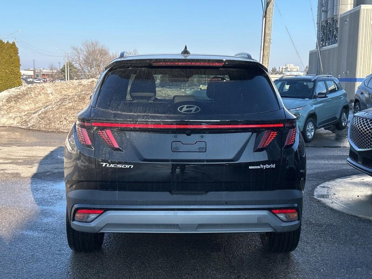 2025 Hyundai Tucson Hybrid Ultimate Photo3