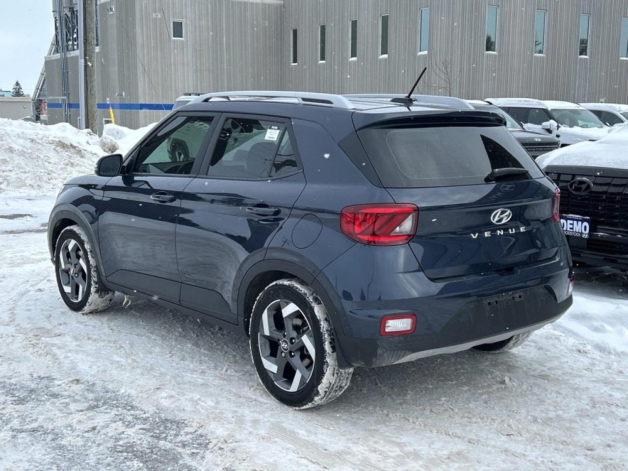 2023 Hyundai Venue Ultimate Photo