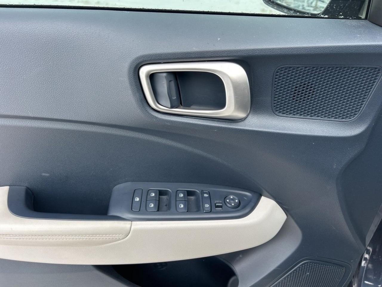 2023 Hyundai Venue Ultimate Photo