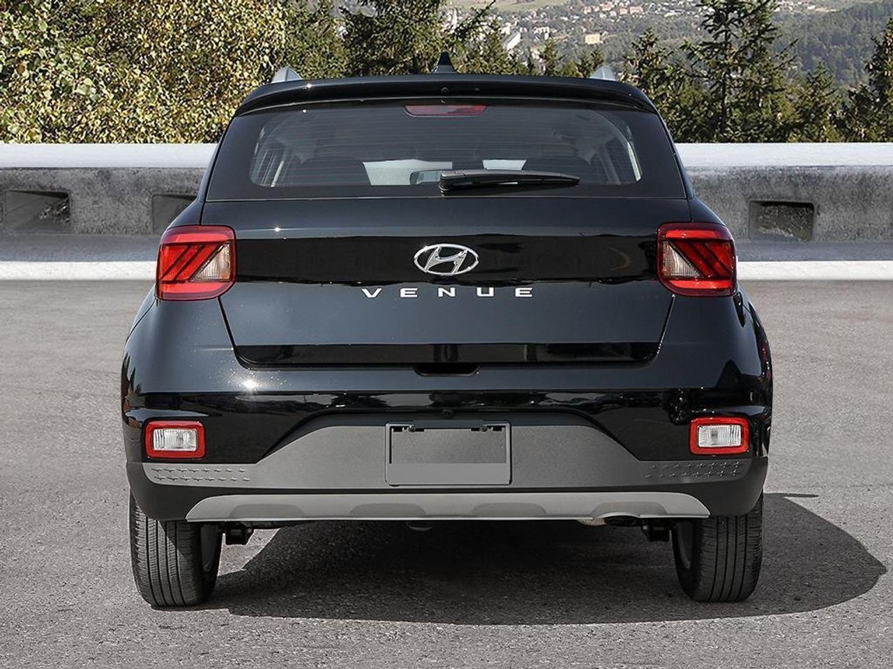 2025 Hyundai Venue PREFERRED Photo4
