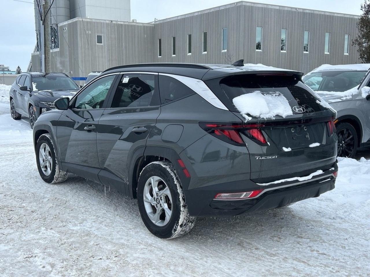 2022 Hyundai Tucson Preferred Photo2