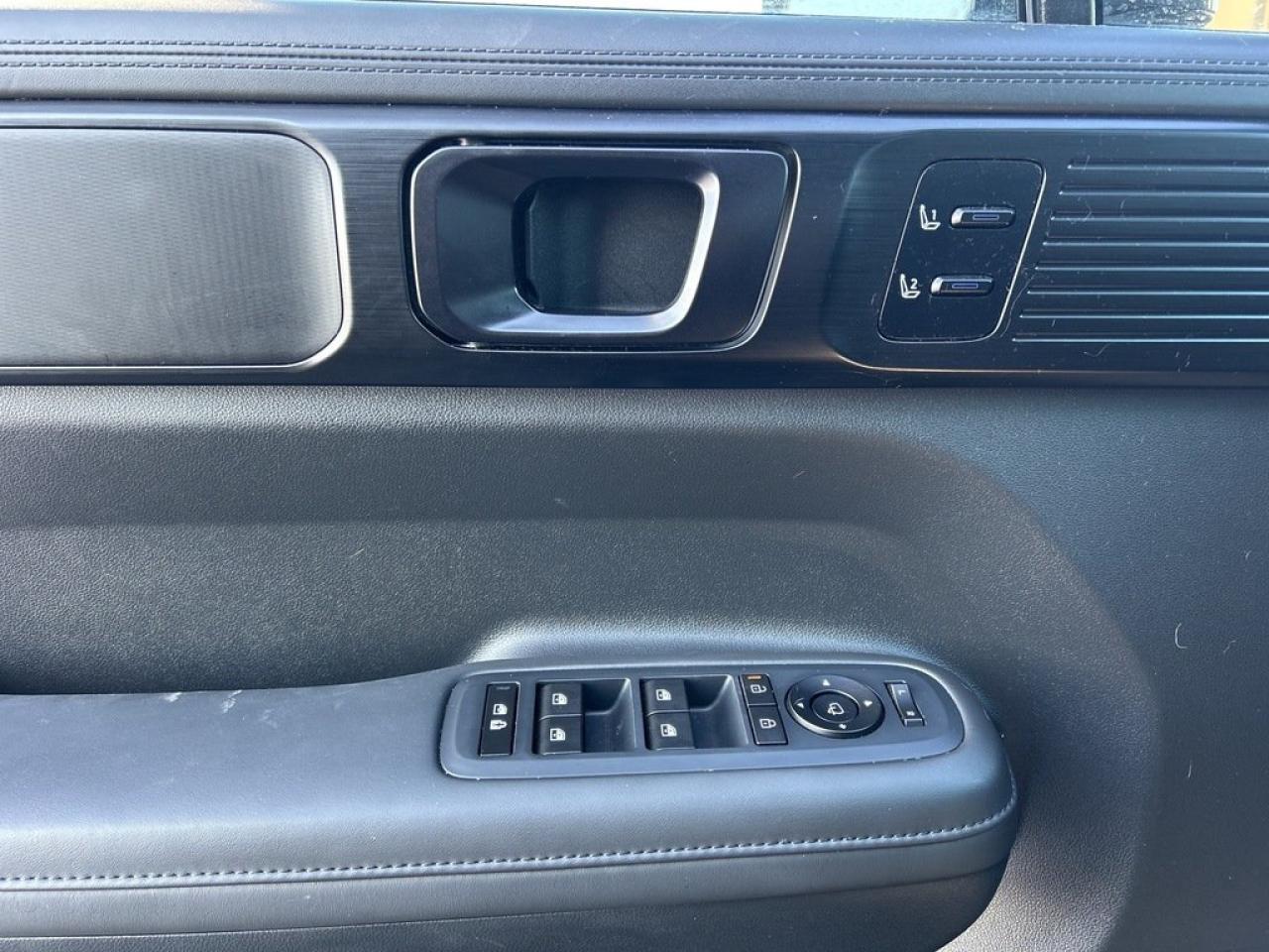 2025 Hyundai Santa Fe Ultimate Calligraphy Photo