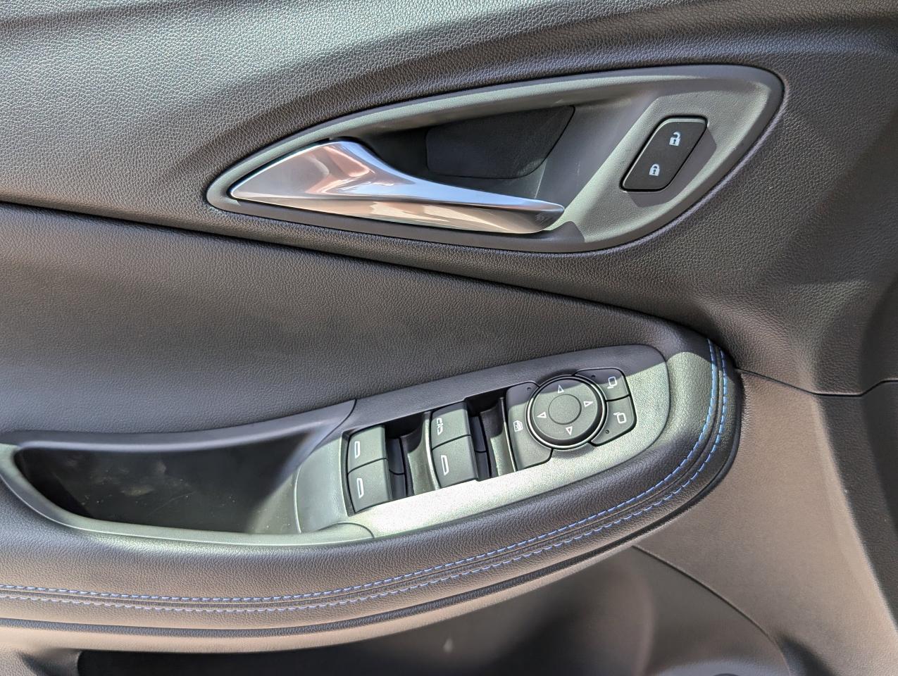 2026 Buick Encore GX Sport Touring Photo