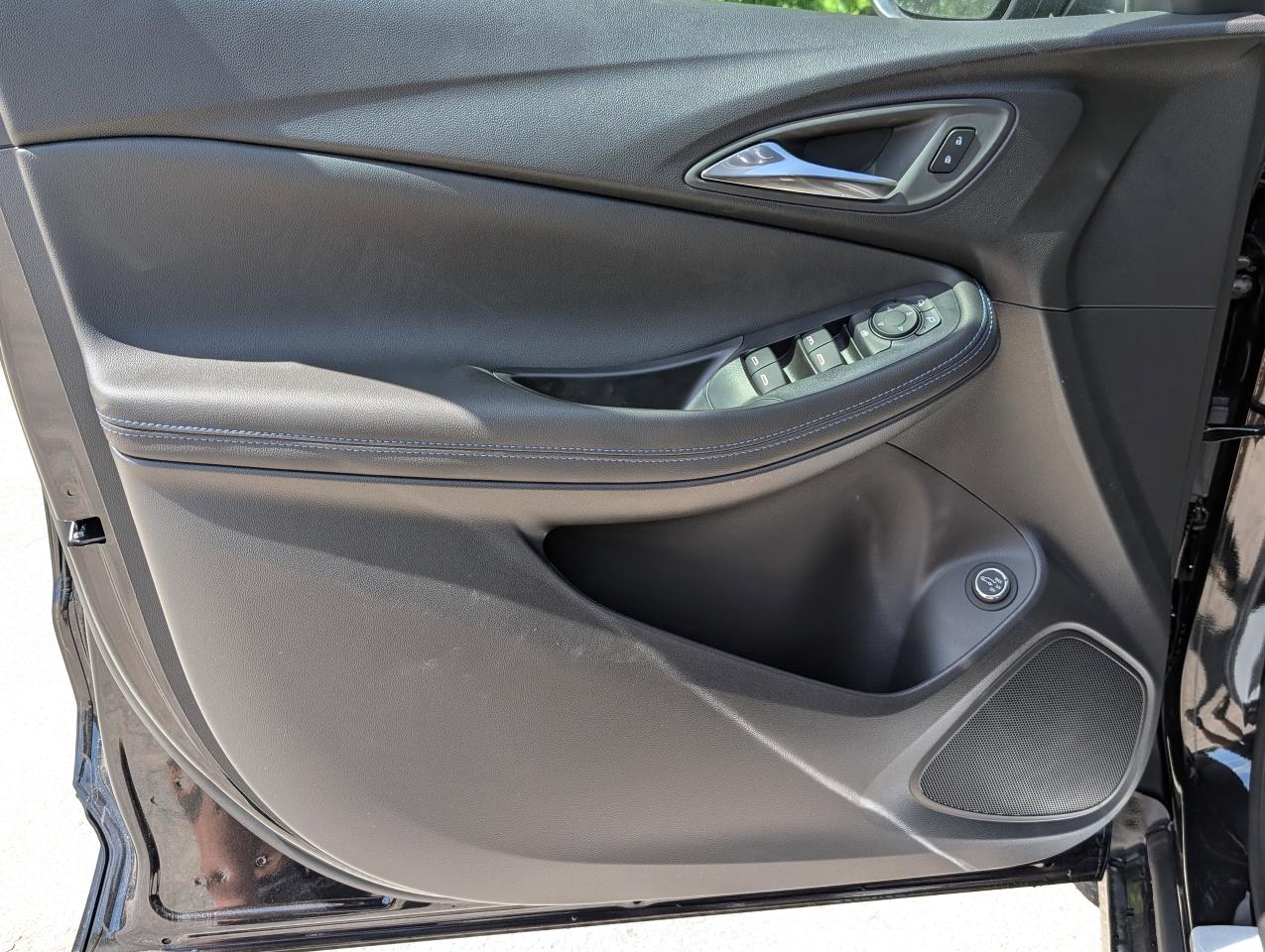 2026 Buick Encore GX Sport Touring Photo