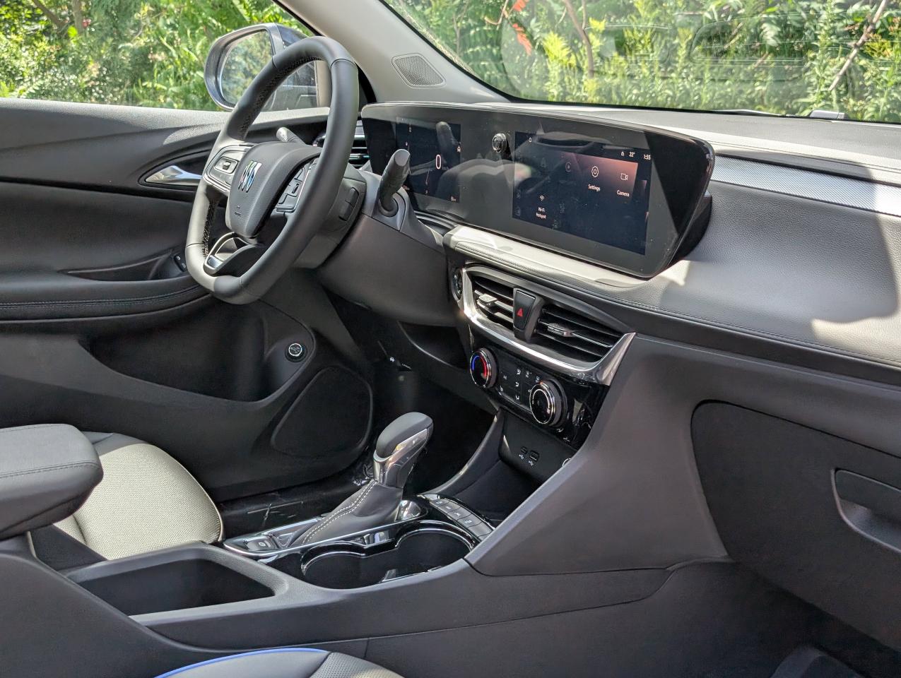 2026 Buick Encore GX Sport Touring Photo