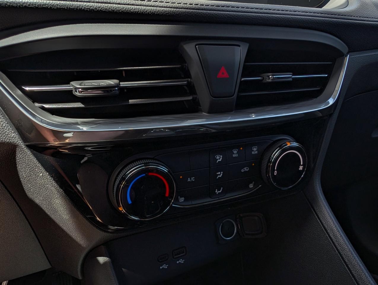 2026 Buick Encore GX Sport Touring Photo