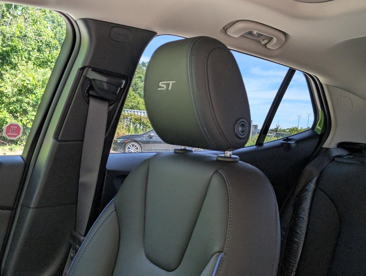 2026 Buick Encore GX Sport Touring Photo