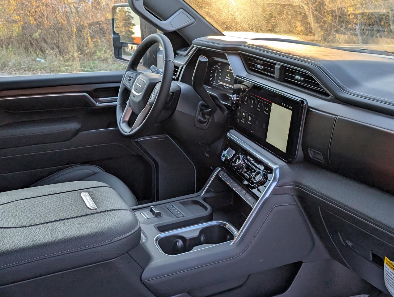 2025 GMC Sierra 3500HD Denali Photo