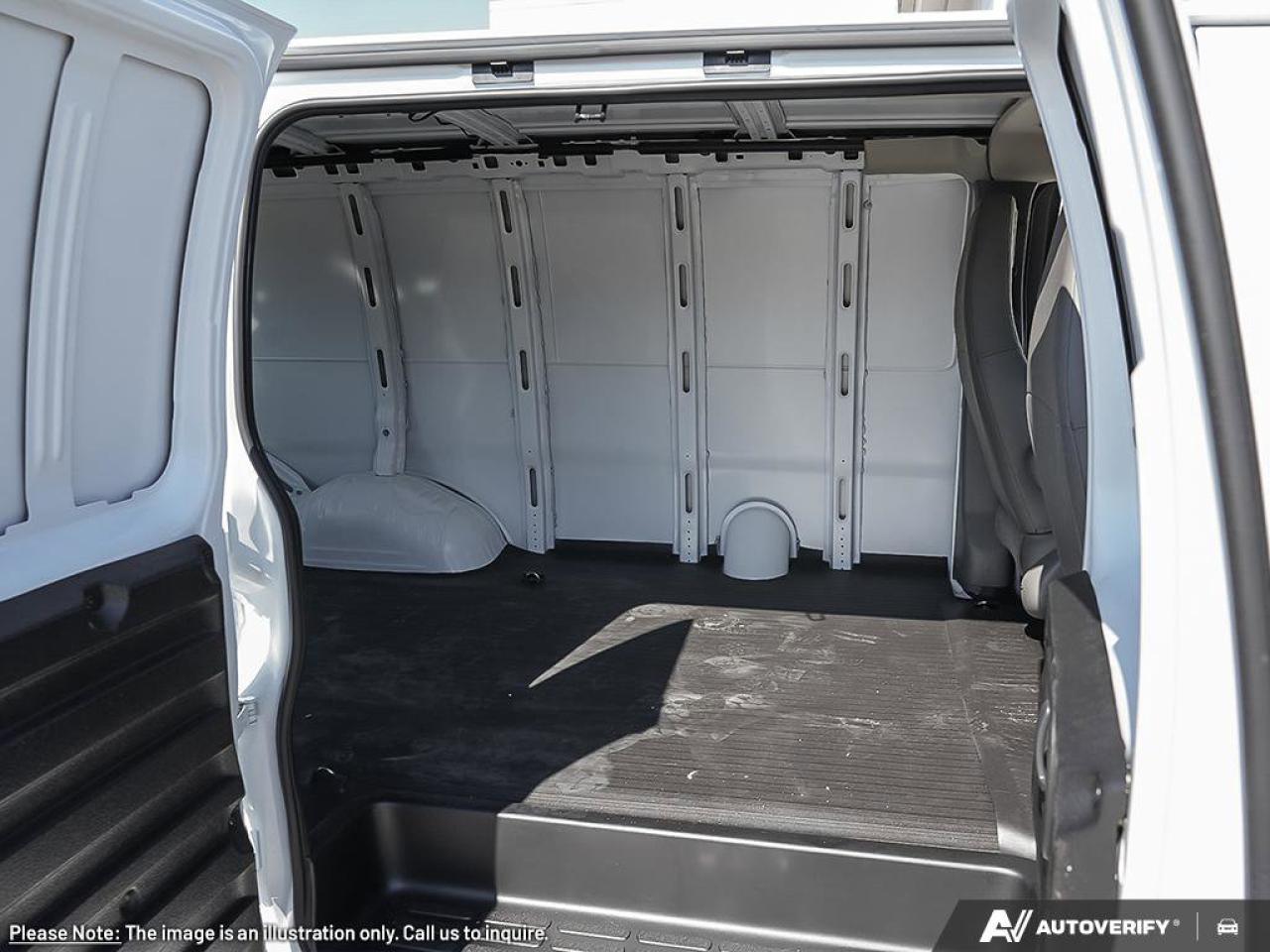 2025 GMC Savana Cargo Van  Photo