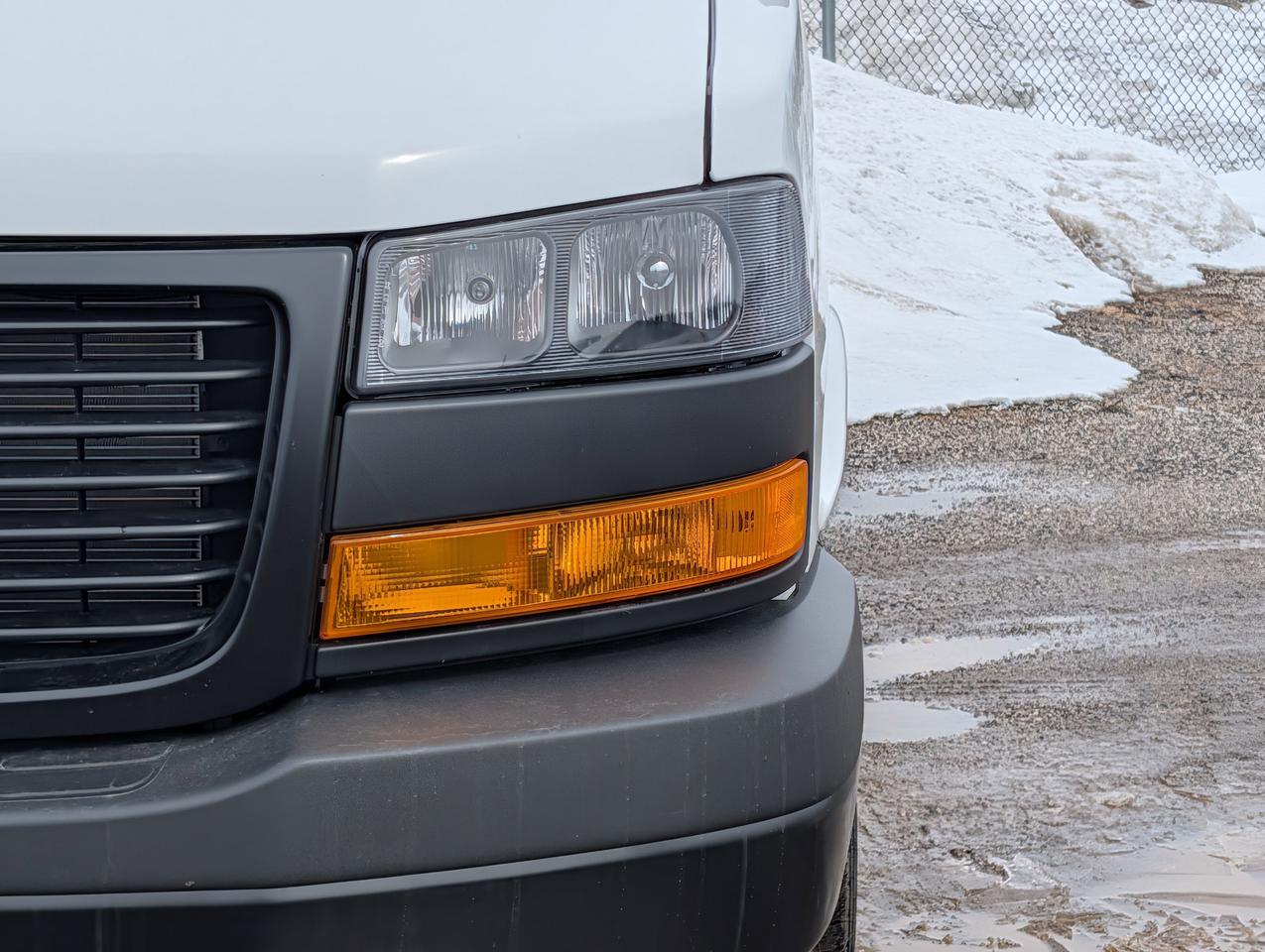 2025 GMC Savana Cargo Van  Photo