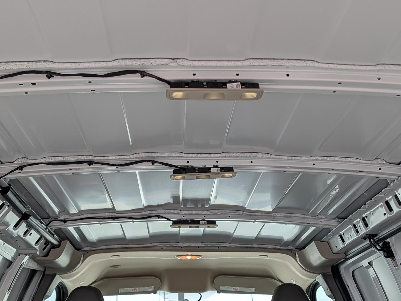 2025 GMC Savana Cargo Van  Photo