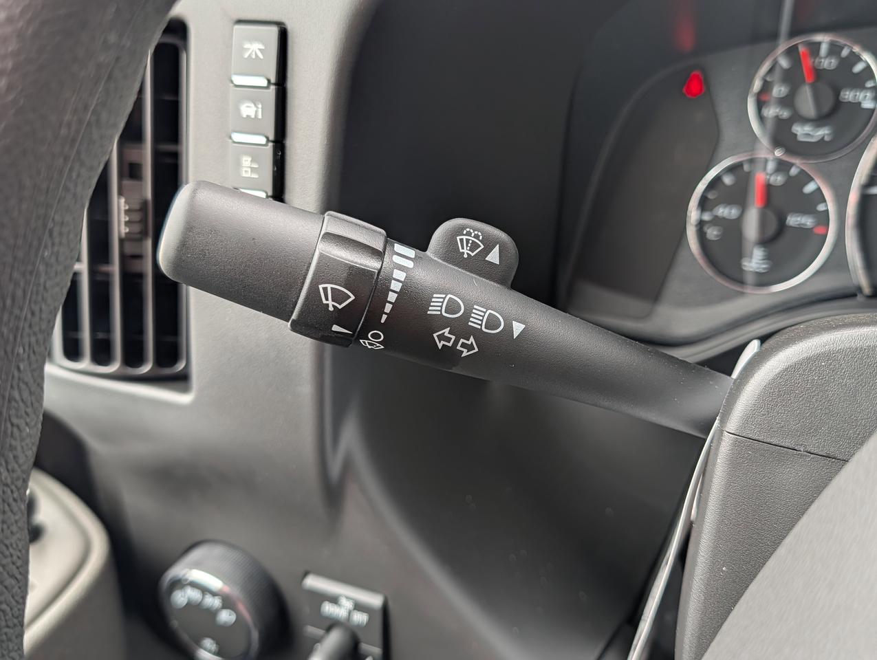 2025 GMC Savana Cargo Van  Photo