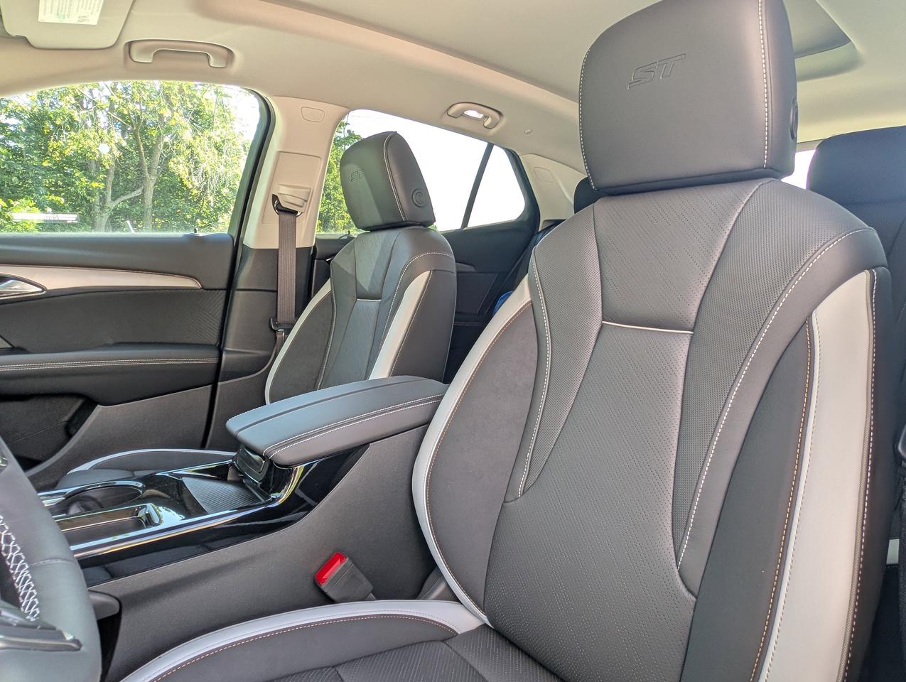 2025 Buick Envision SPORT TOURING Photo