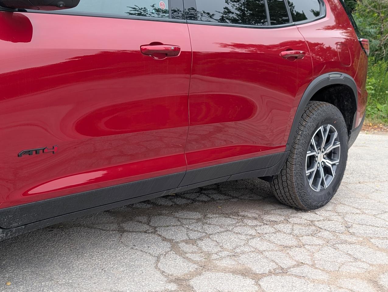 2025 GMC Acadia AT4 Photo3