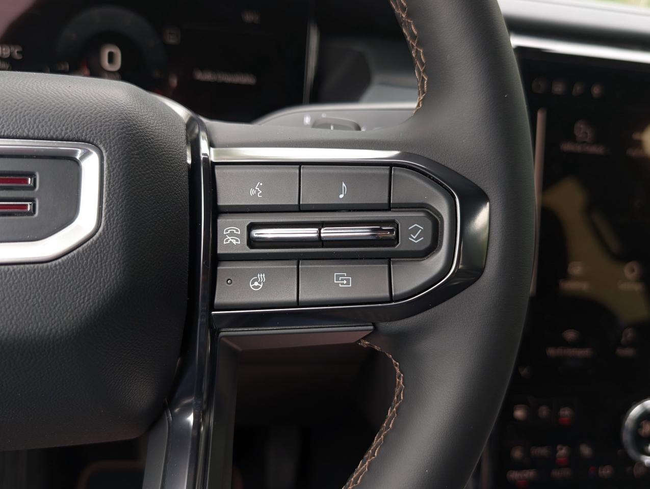 2025 GMC Acadia AT4 Photo