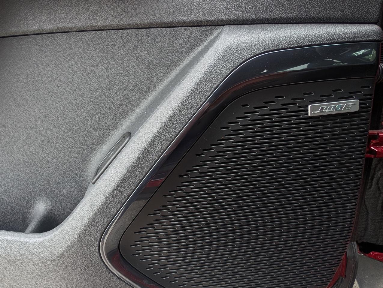 2025 GMC Acadia AT4 Photo