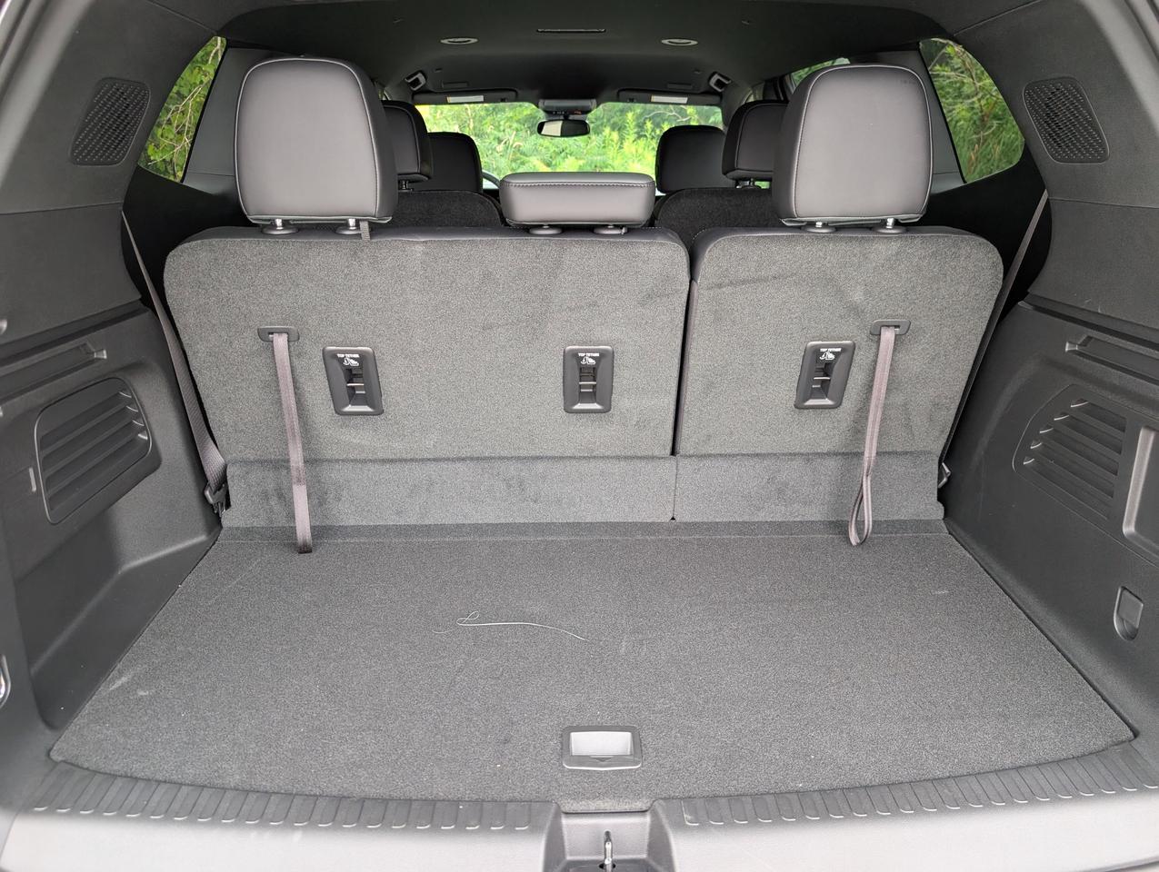 2025 GMC Acadia AT4 Photo