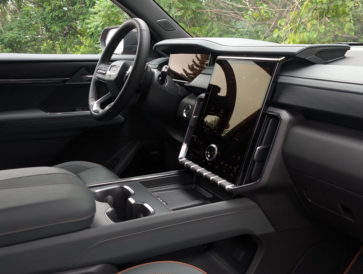 2025 GMC Acadia AT4 Photo