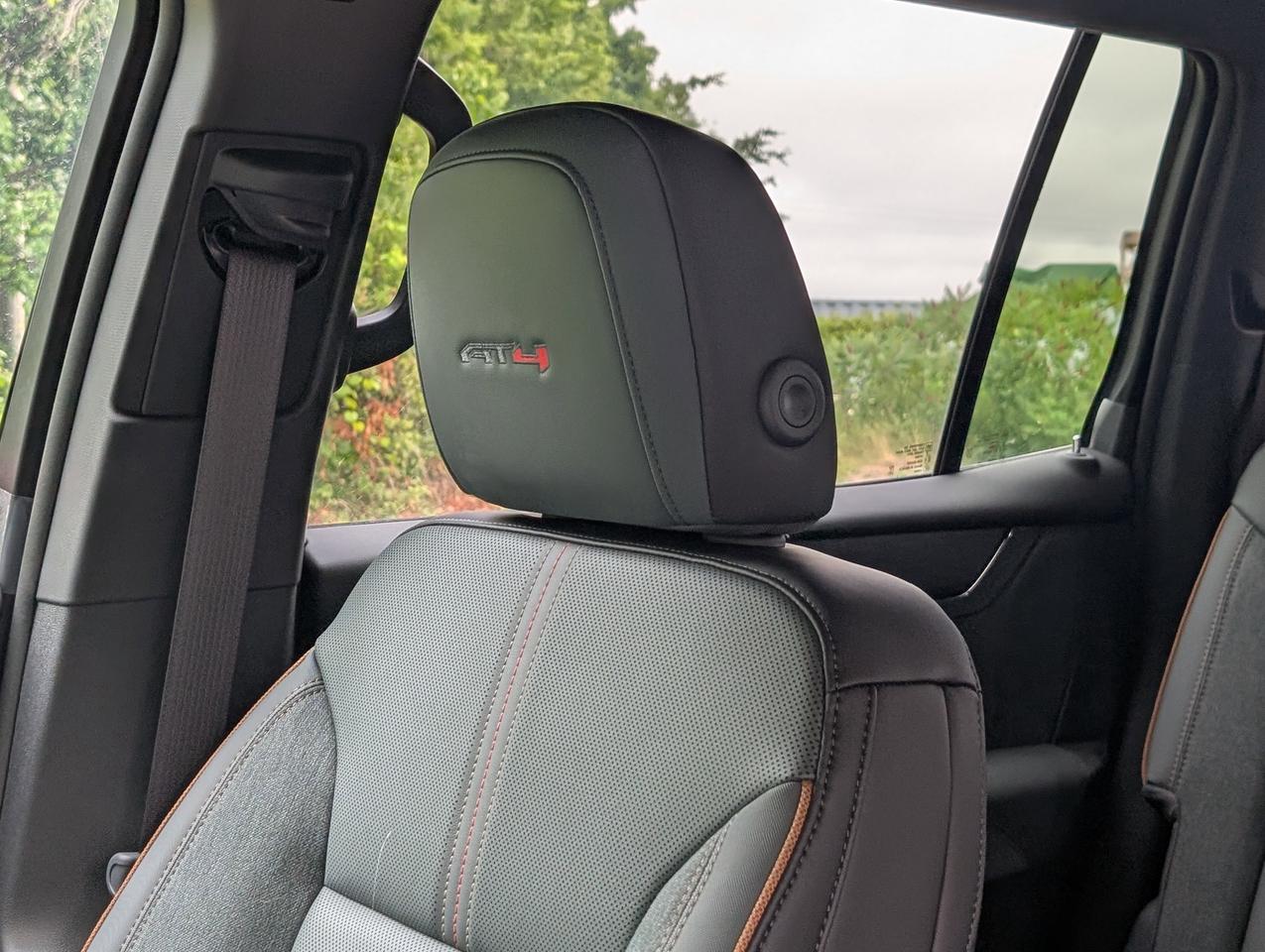 2025 GMC Acadia AT4 Photo