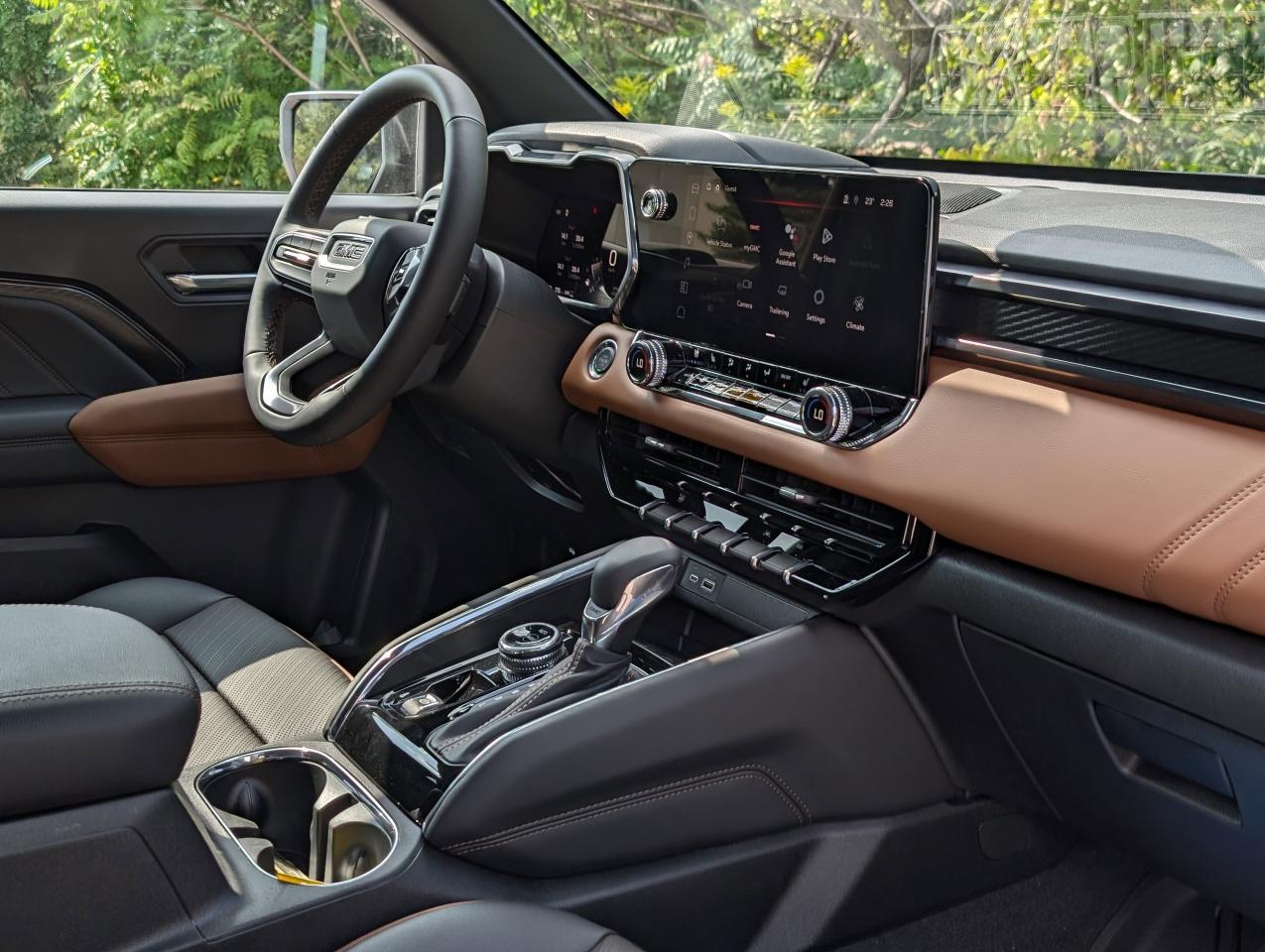 2026 GMC Canyon AT4 Photo