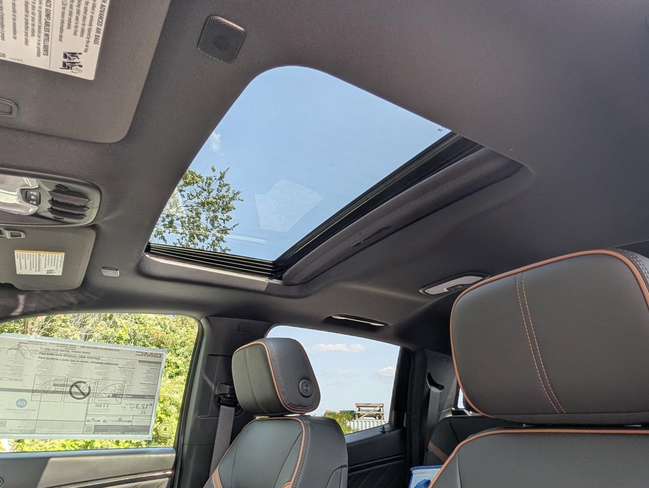 2026 GMC Canyon AT4 Photo