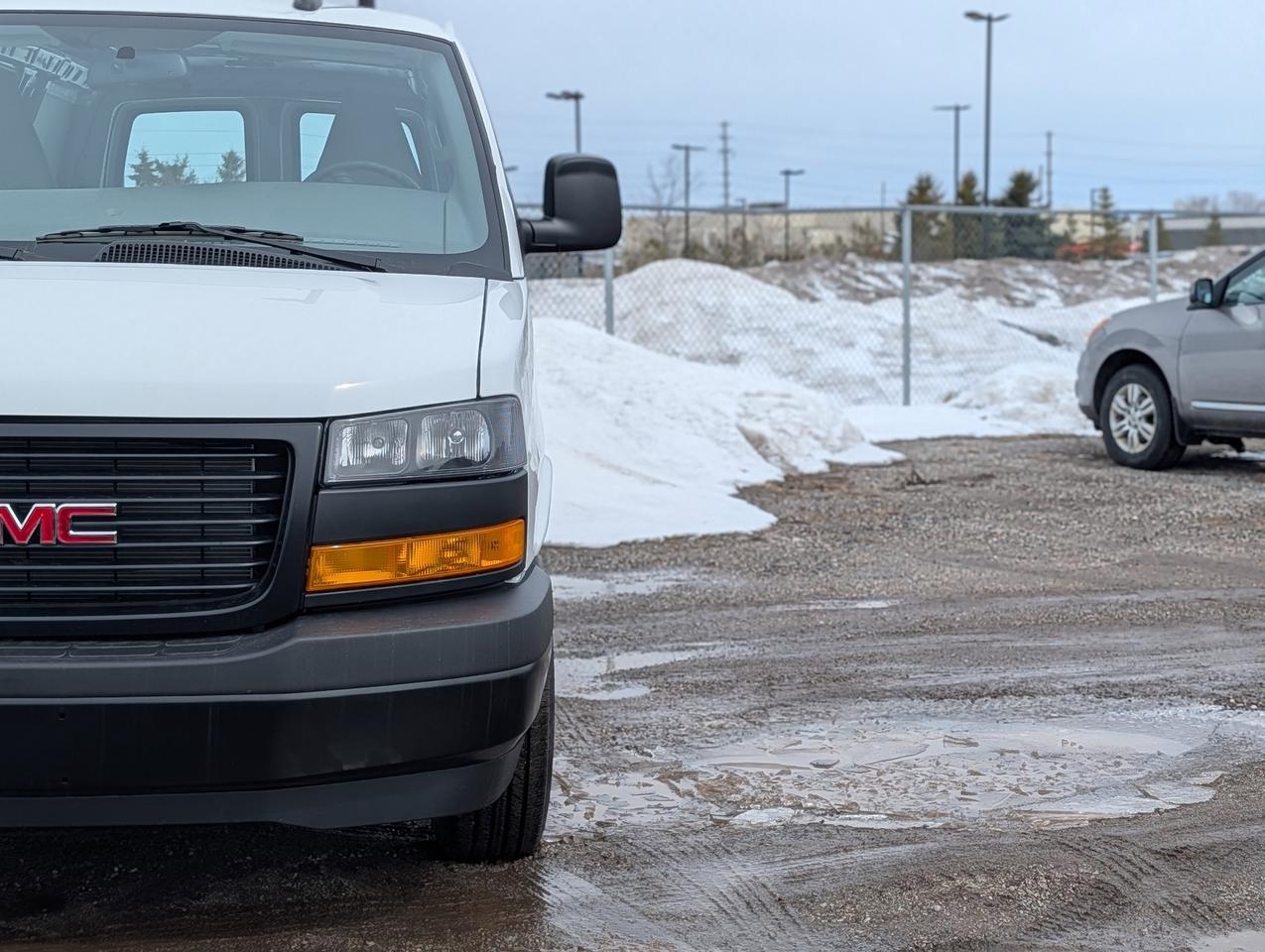 2025 GMC Savana Cargo Van  Photo