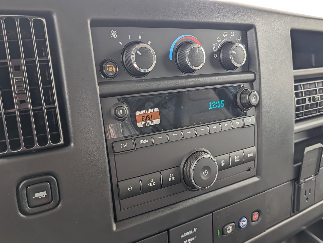 2025 GMC Savana Cargo Van  Photo