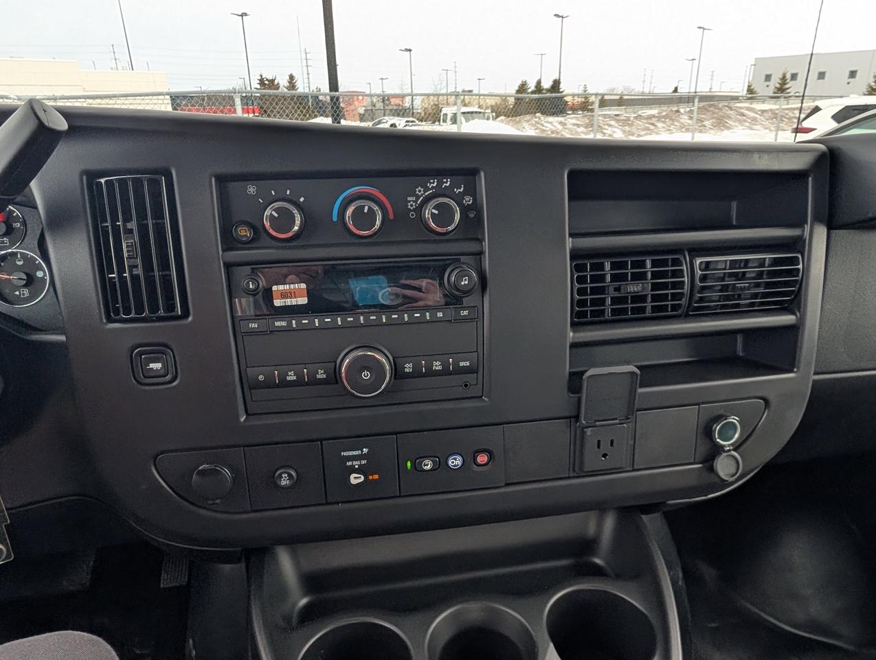 2025 GMC Savana Cargo Van  Photo